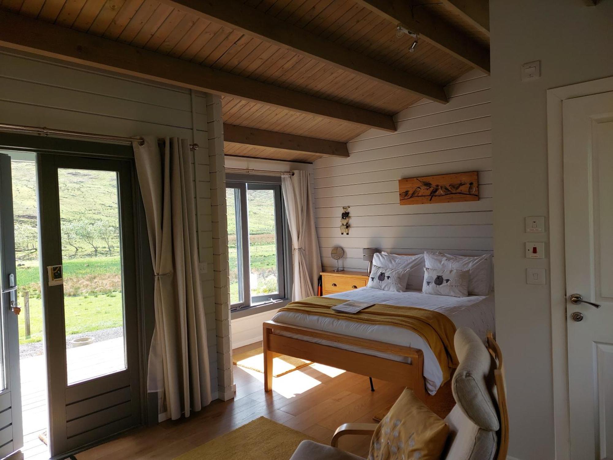Crofters Cabin Bracadale Екстериор снимка